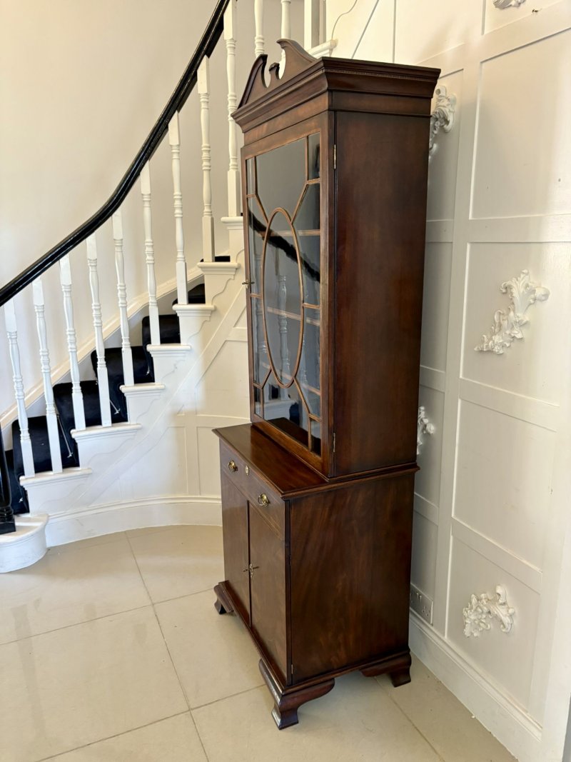 Outstanding Quality Antique Victorian Mahogany Inlaid Bookcase - Image 4